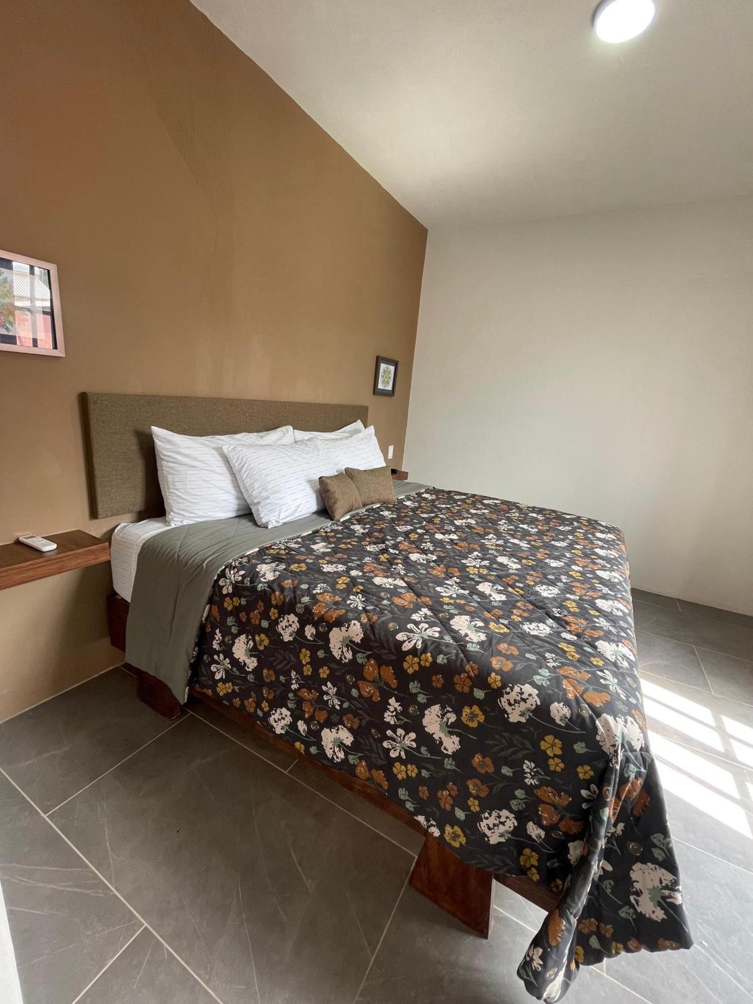 Auberge de jeunesse Quinta La Perla à Guadalajara Extérieur photo